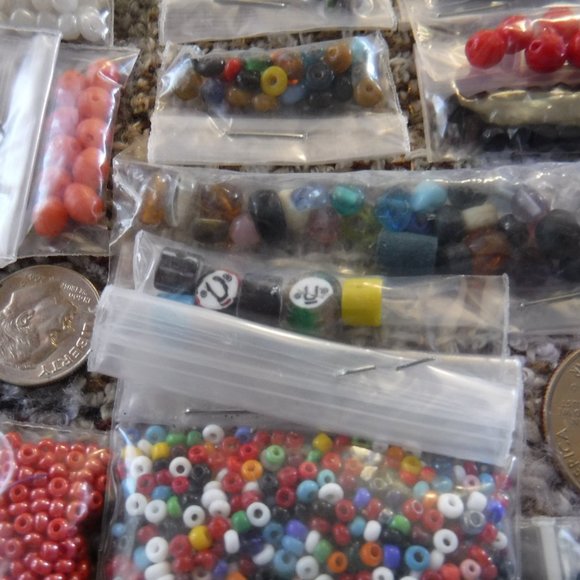 glass crystal tube seed bead lot, 36 scoops/bags - Picture 4 of 7